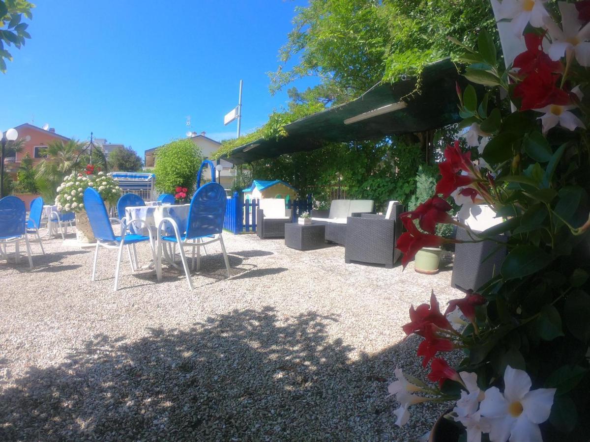 Splendid B&B Milano Marittima Exterior foto