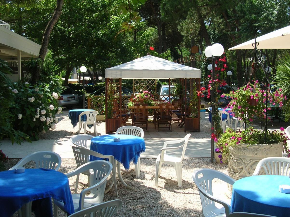 Splendid B&B Milano Marittima Exterior foto