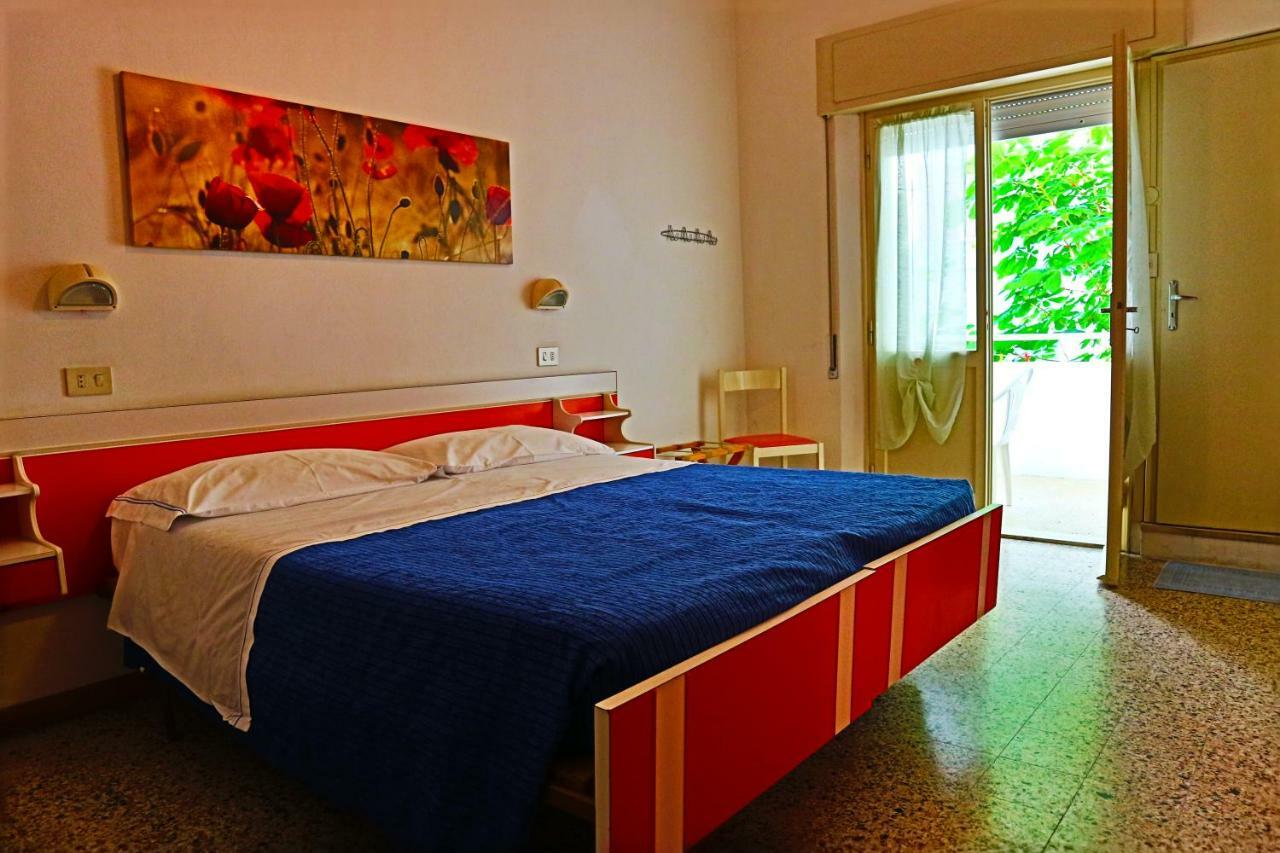 Splendid B&B Milano Marittima Exterior foto